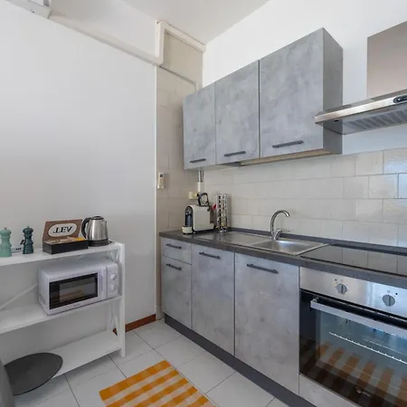 Lakestudio With Private Appartement